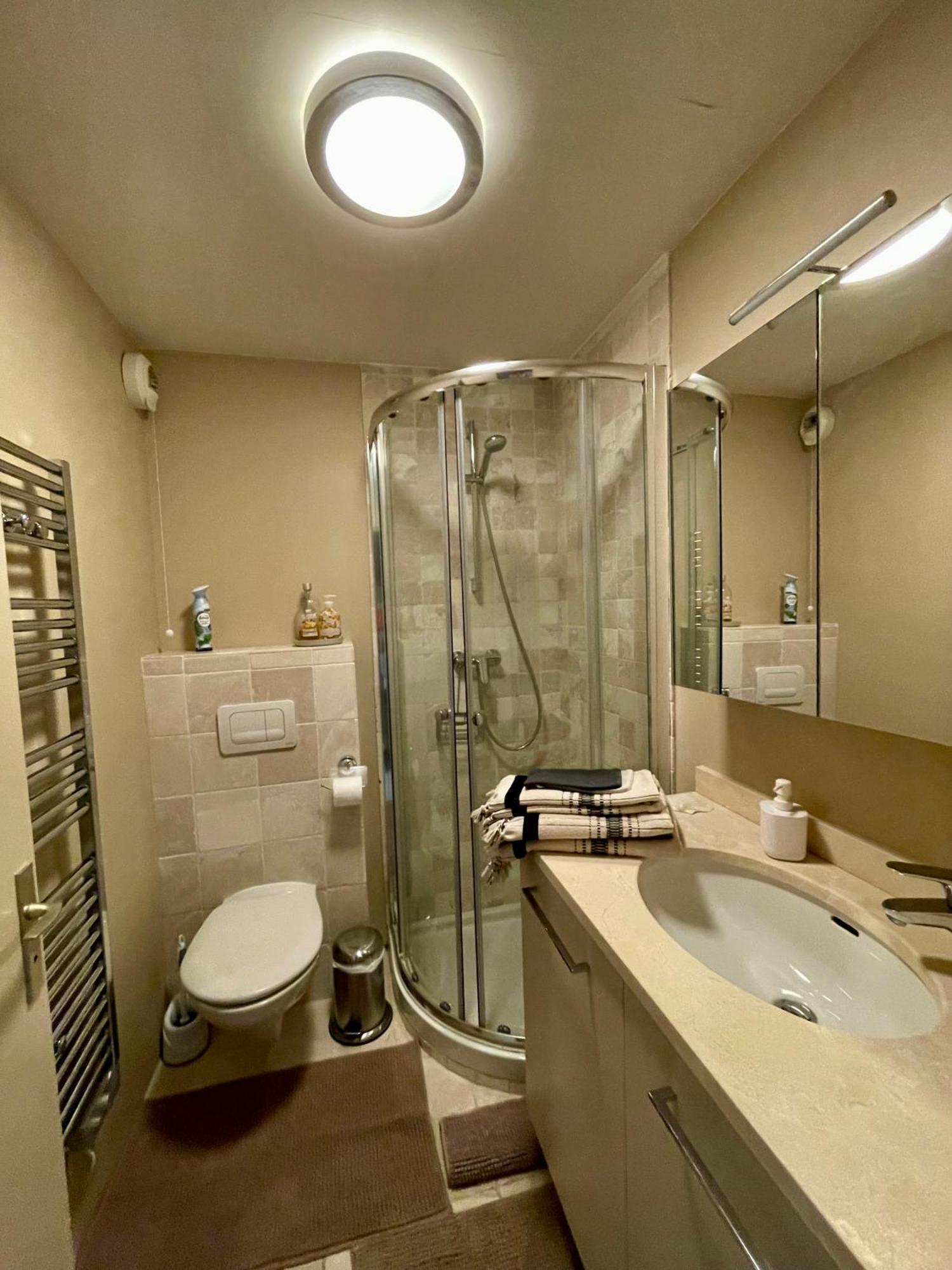 Superbe Appartement En Bord De Mer, Pres Du Centre Et Des Plages Мантон Екстер'єр фото