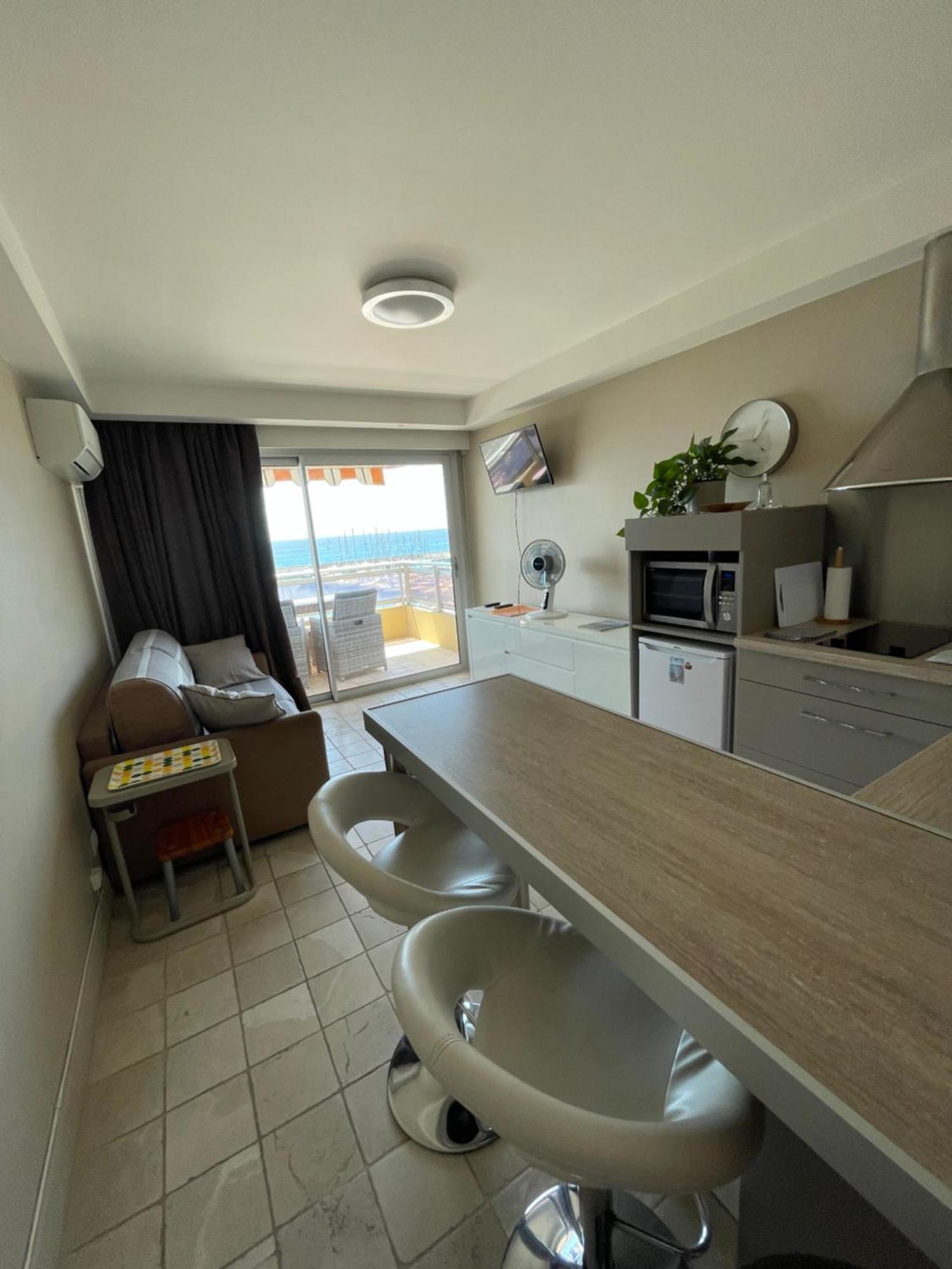 Superbe Appartement En Bord De Mer, Pres Du Centre Et Des Plages Мантон Екстер'єр фото